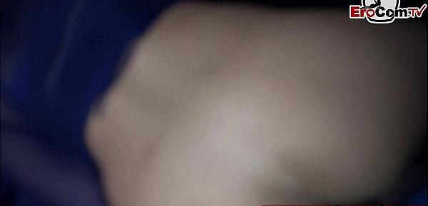 deutsch türkische amateur teen fickt im wohnwagen und schluckt sperma